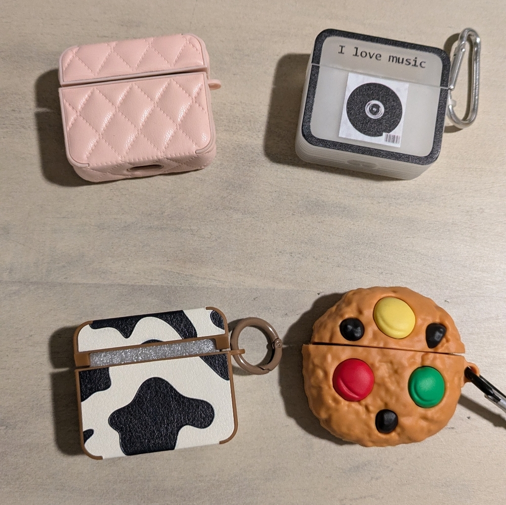Bundle of Airpod 3 cases